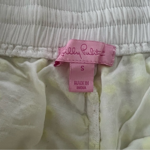 Lilly Pulitzer pineapple lace beach shorts - Picture 3 of 4